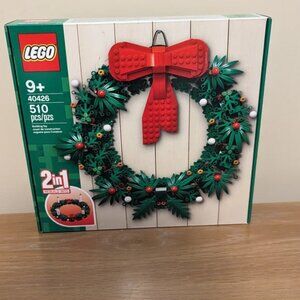 Lego 2 in 1 Christmas wreath brand New - Retired product